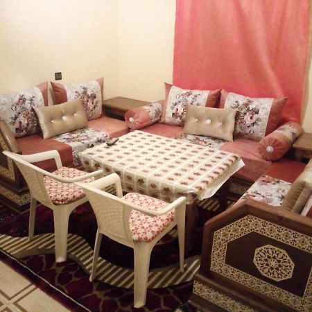 Отель Sahara Camel Tours Camp Мерзуга Экстерьер фото