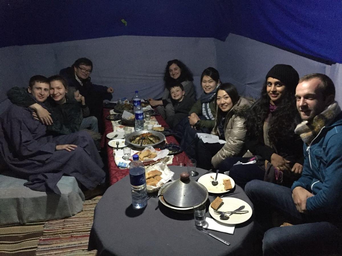 Отель Sahara Camel Tours Camp Мерзуга Экстерьер фото