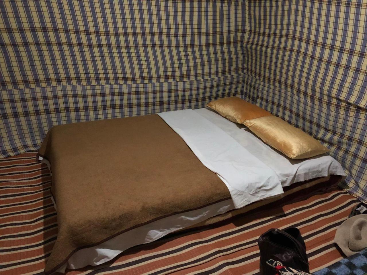 Отель Sahara Camel Tours Camp Мерзуга Экстерьер фото