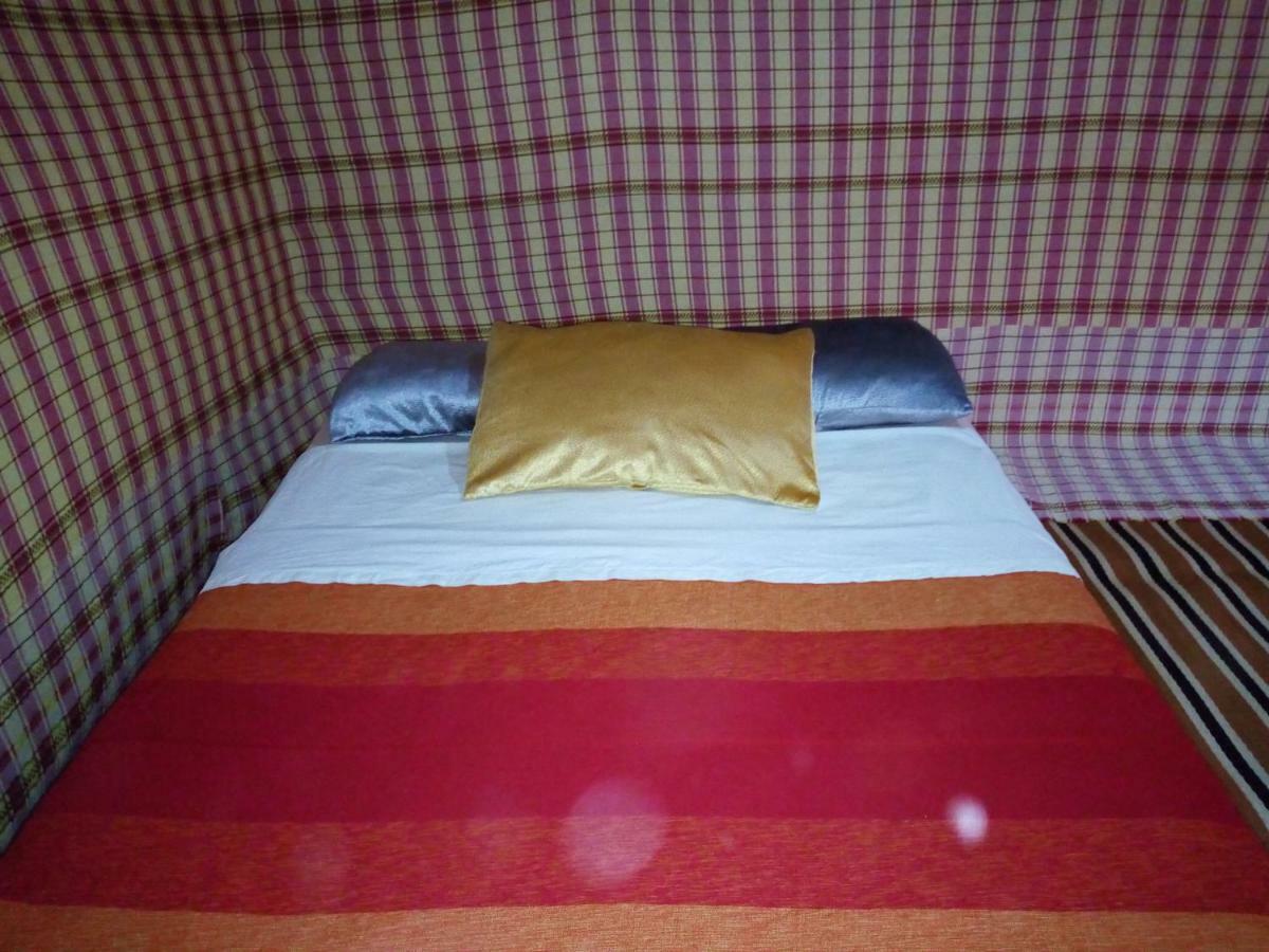 Отель Sahara Camel Tours Camp Мерзуга Экстерьер фото